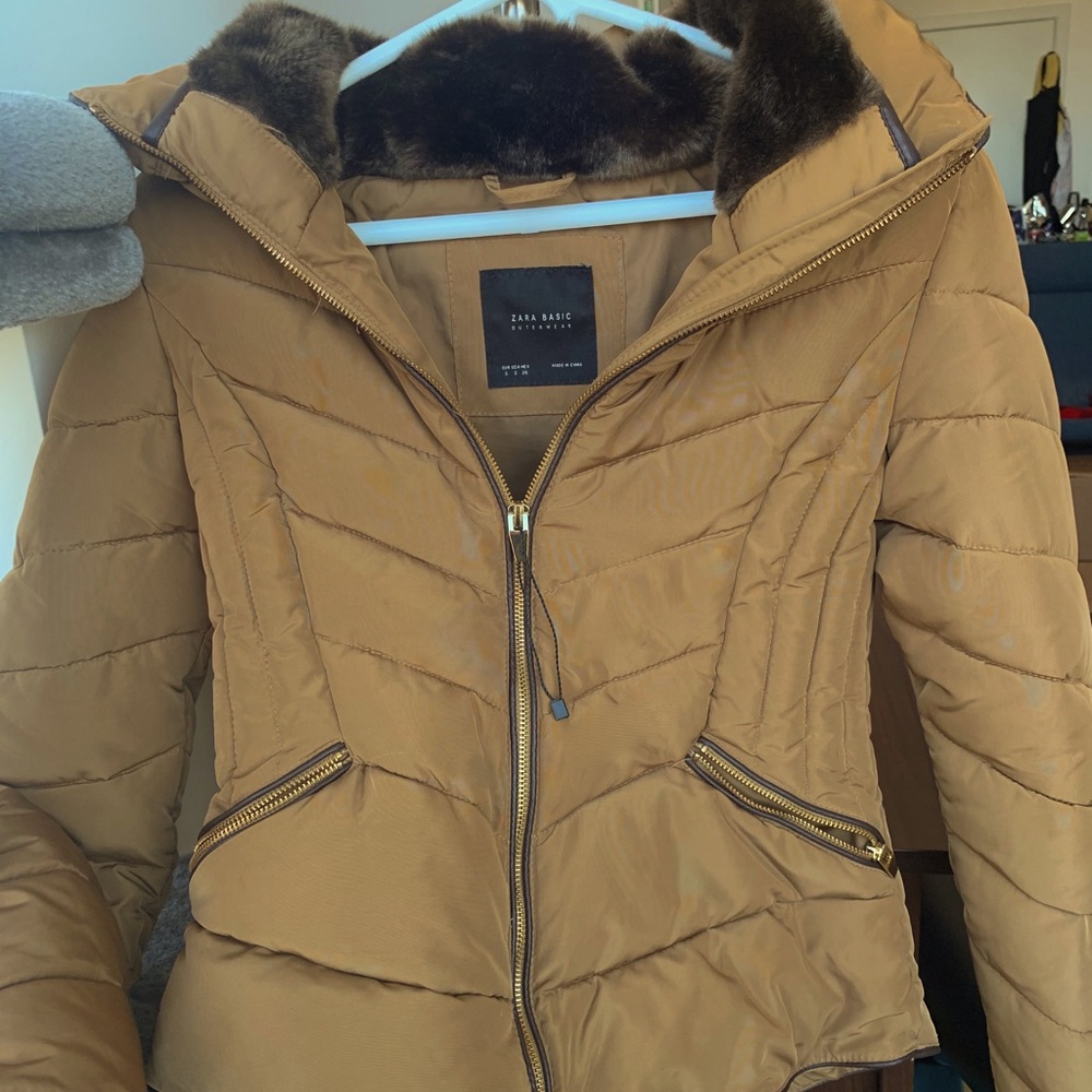 Zara Tan Quilted Puffer Jacket with Faux Fur Collar